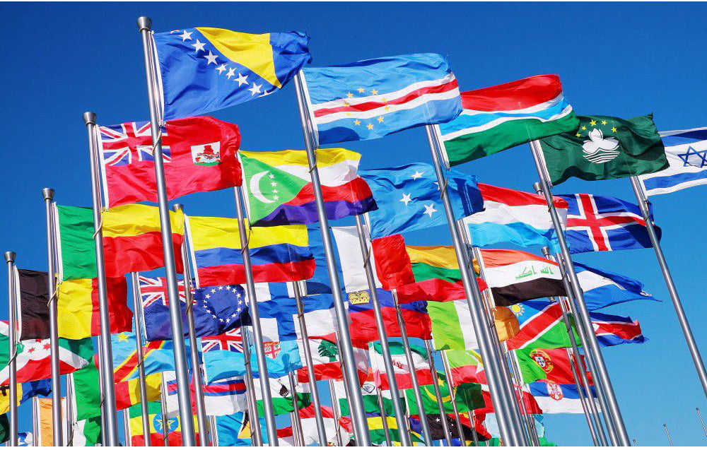 Cờ của các quốc gia trên thế giới đều có những thông điệp, giá trị văn hóa và tinh thần đặc trưng. Hãy cùng tìm hiểu và cảm nhận sự đa dạng và phong phú của các cờ quốc gia trên thế giới thông qua hình ảnh được chia sẻ dưới đây.